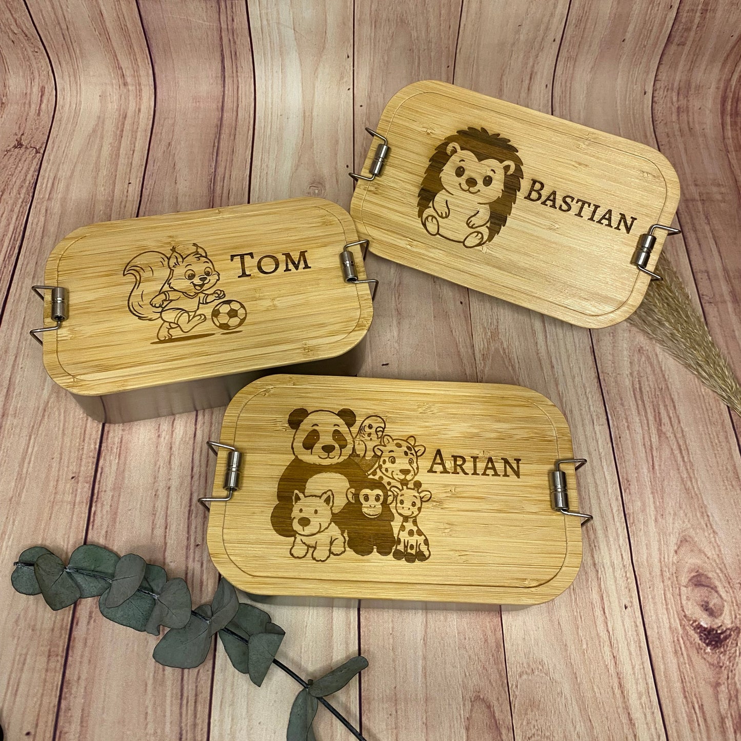 Lunchbox aus Edelstahl mit Bambusdeckel