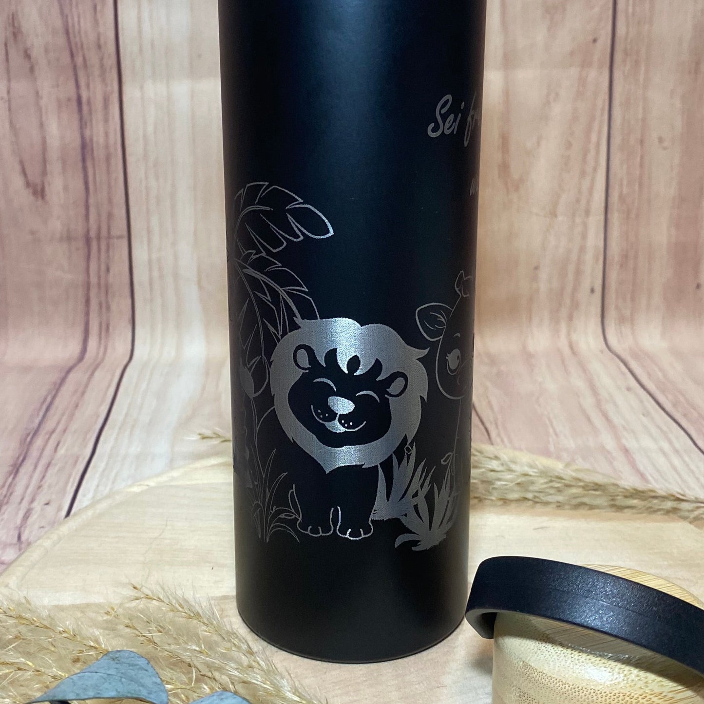 Edelstahlflasche in schwarz mit Safari Tiere