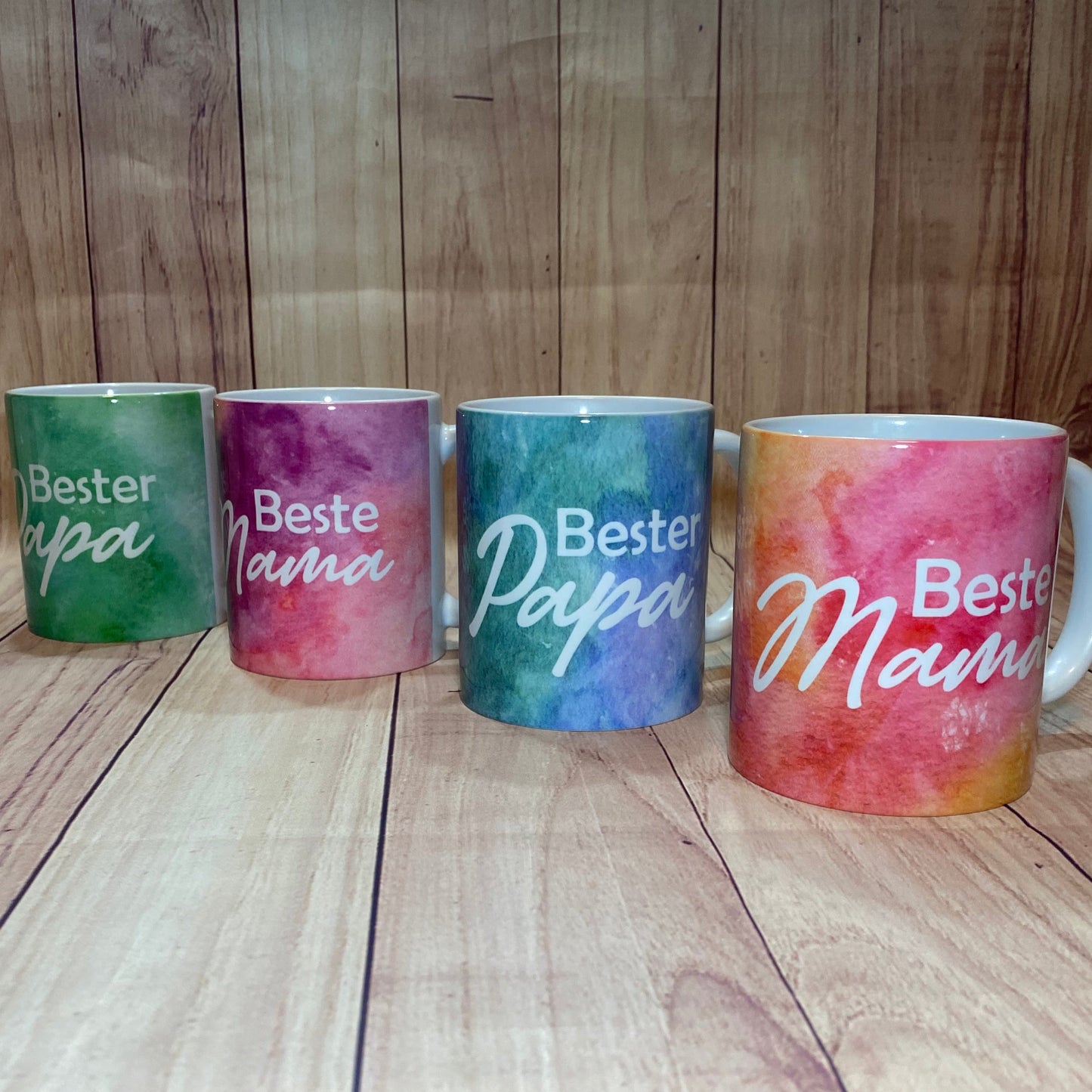 Bunte Tassen für die besten Mamas, Papas, Omas und Opas