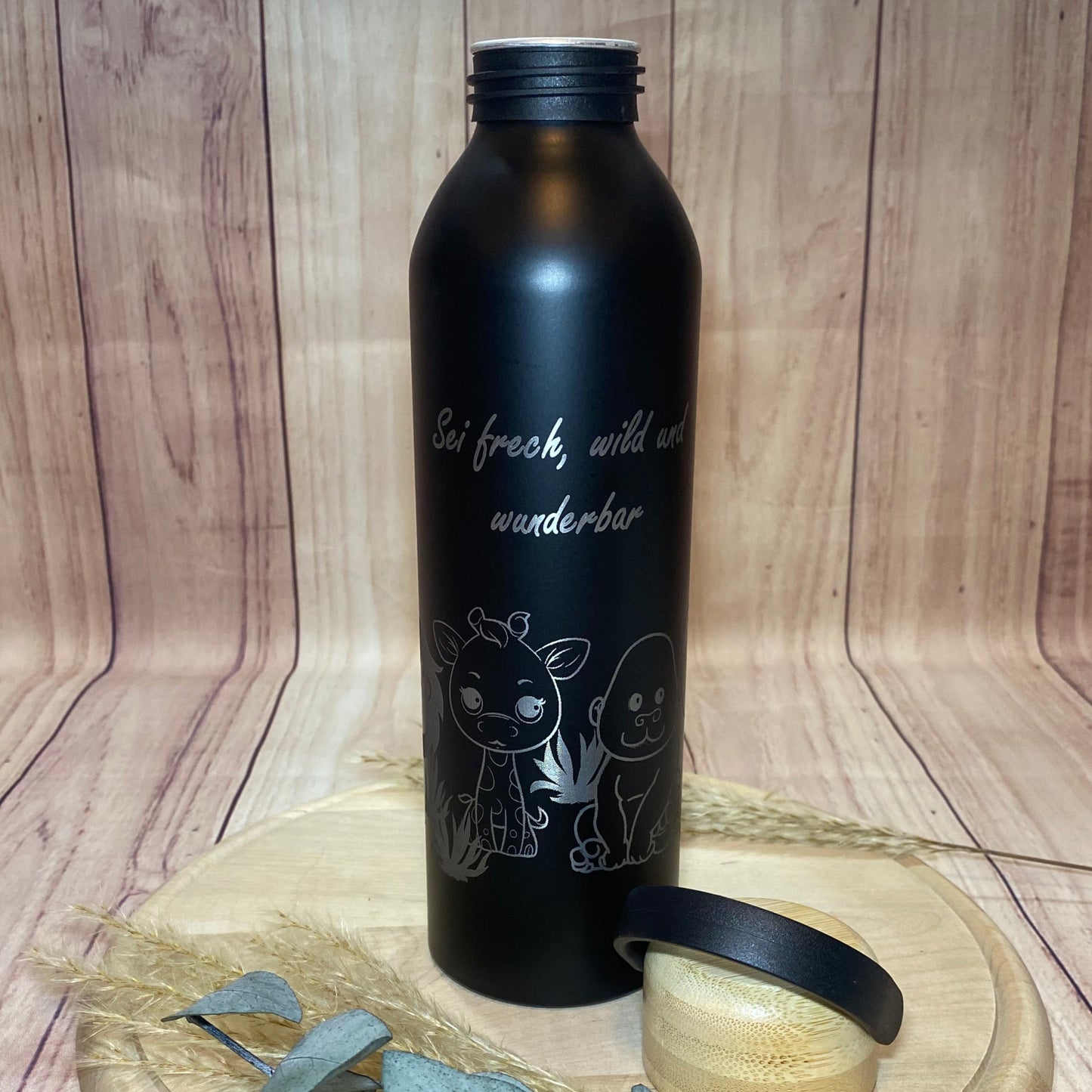 Edelstahlflasche in schwarz mit Safari Tiere