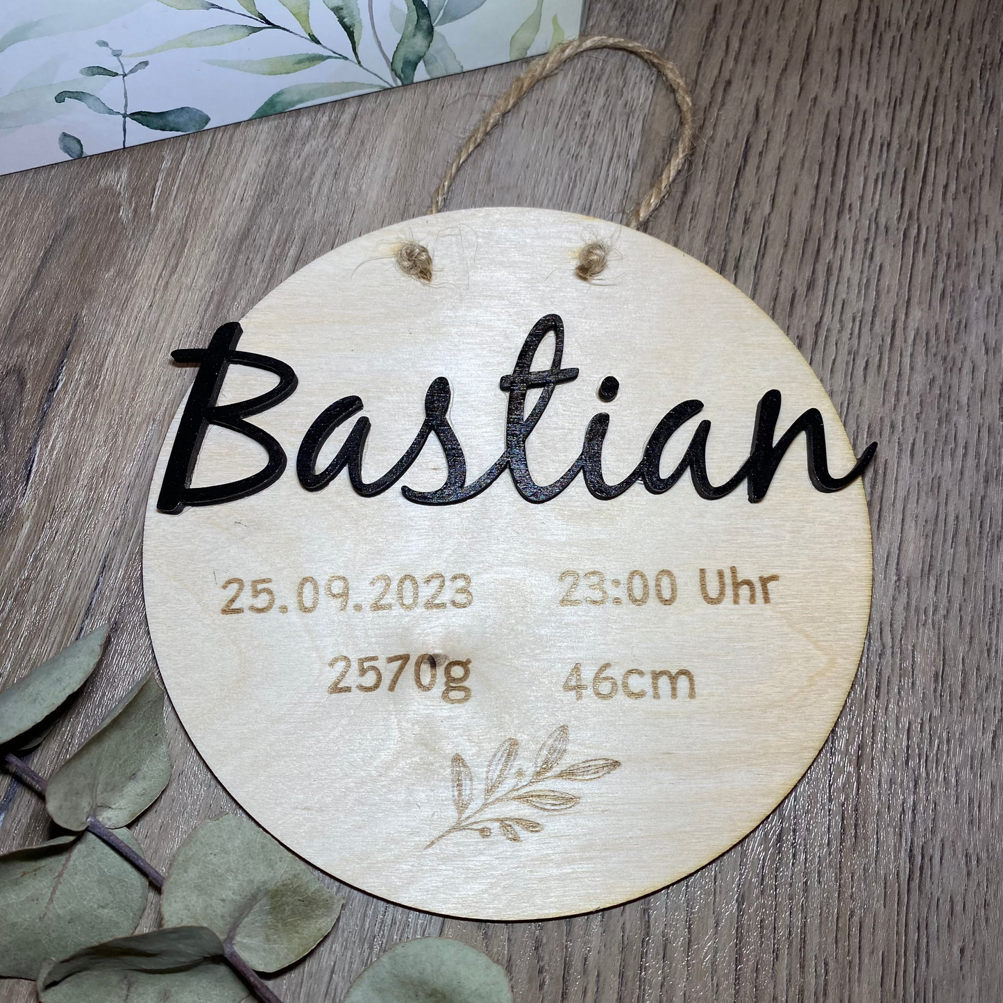 Geburtstafel aus Holz als Geschenk zur Geburt
