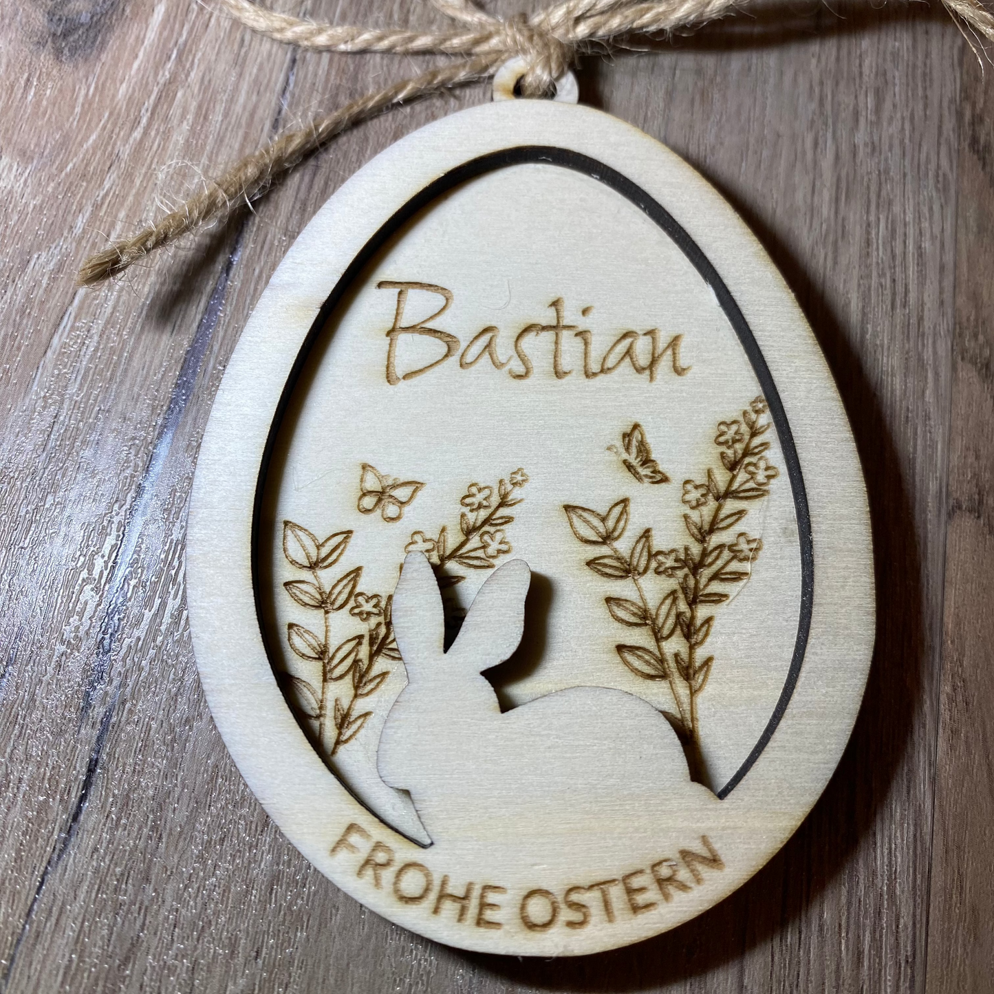 Osteranhänger mit Namen für Osterkörbchen