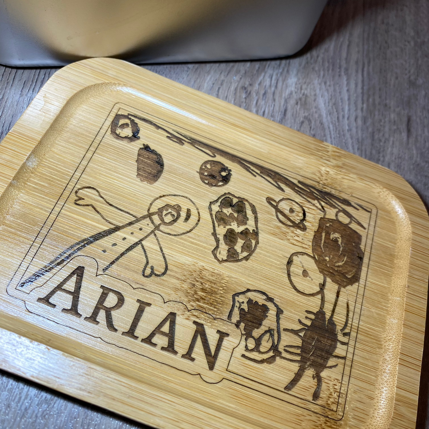 Lunchbox/Brotdose mit selbst gemaltem Bild