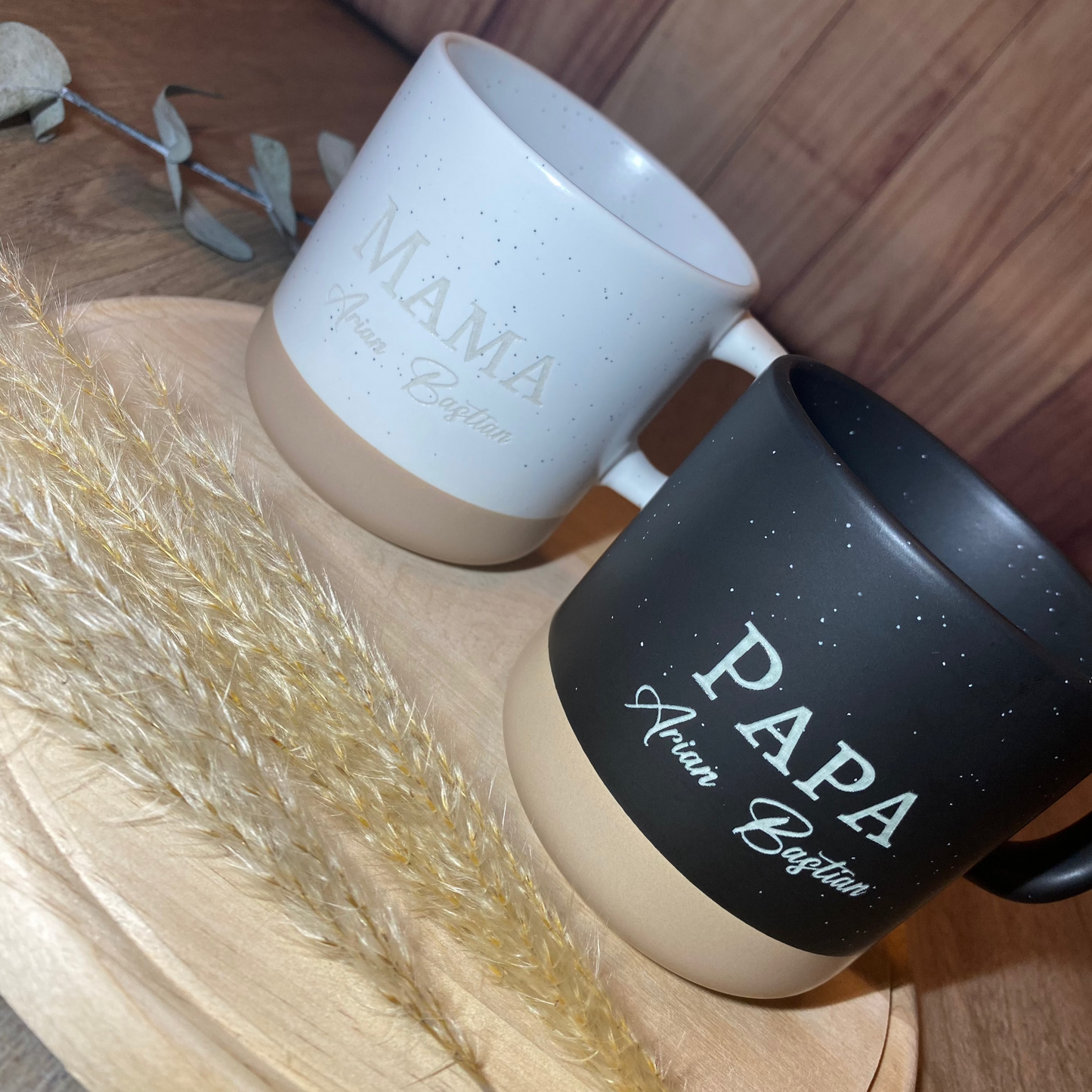 Keramiktasse mit Gravur