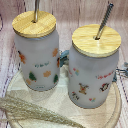 Trinkglas mit Rentiermotiv (inkl. Bambusdeckel und Strohhalm)
