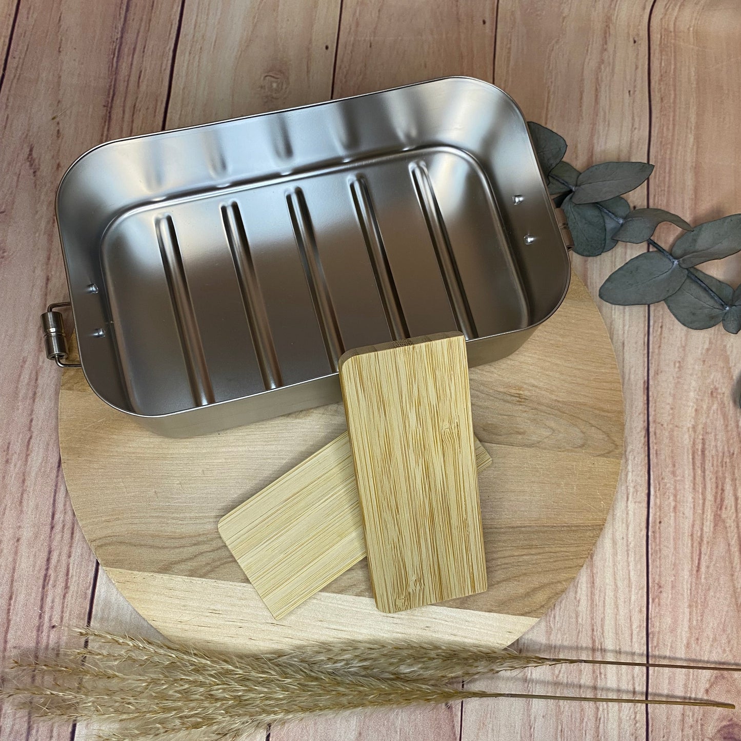 Lunchbox aus Edelstahl mit Bambusdeckel