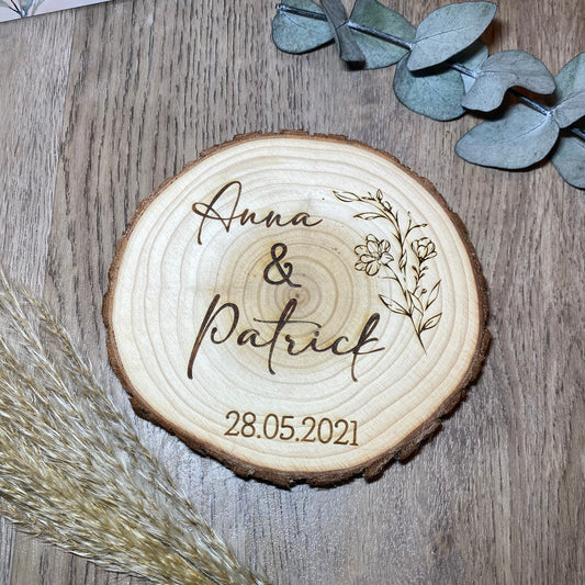 Personalisierte Holzscheibe zur Hochzeit