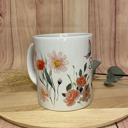 Tasse mit Namen und schönem Blumenmotiv