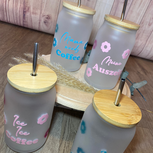 "Ice Ice Latte" Glas mit Farbverlauf bei eisgekühlten Getränken. Inkl. Bambusdeckel und Strohhalm