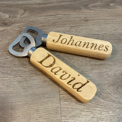 Flaschenöffner aus Holz mit persönlicher Note