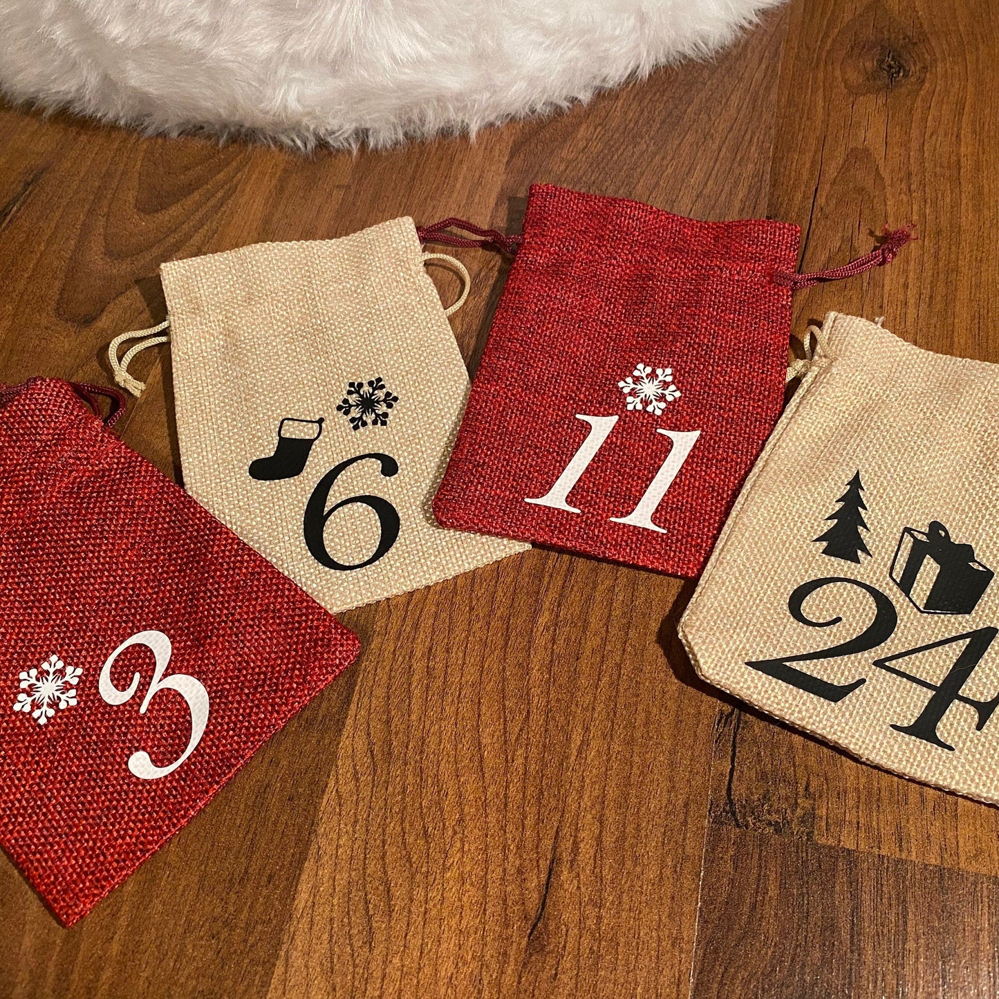 Adventskalender zum selber Befüllen in Rot/Creme