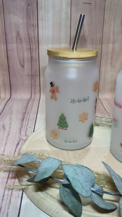 Trinkglas mit Weihnachtsmotiv (inkl. Bambusdeckel und Strohhalm)